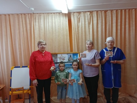 Урок мужества "Мы вспомним те годы, блокадные годы"